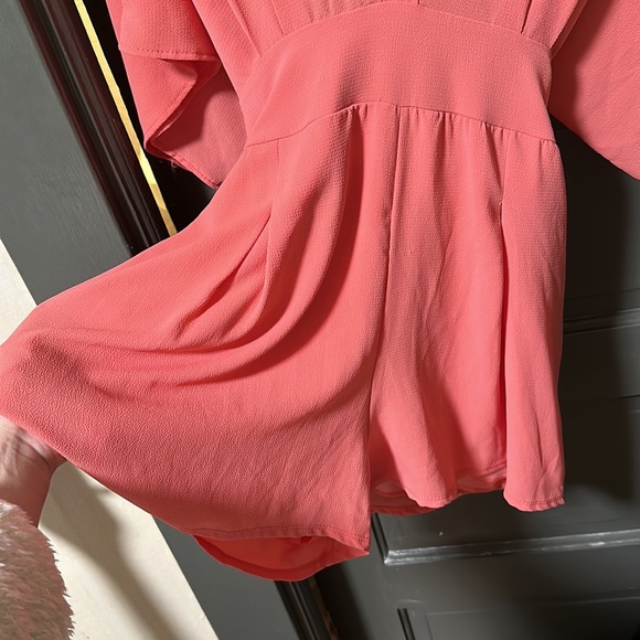 Bubblegum Pink Coral V-Cut Romper with Tie Back - Picture 2 of 5